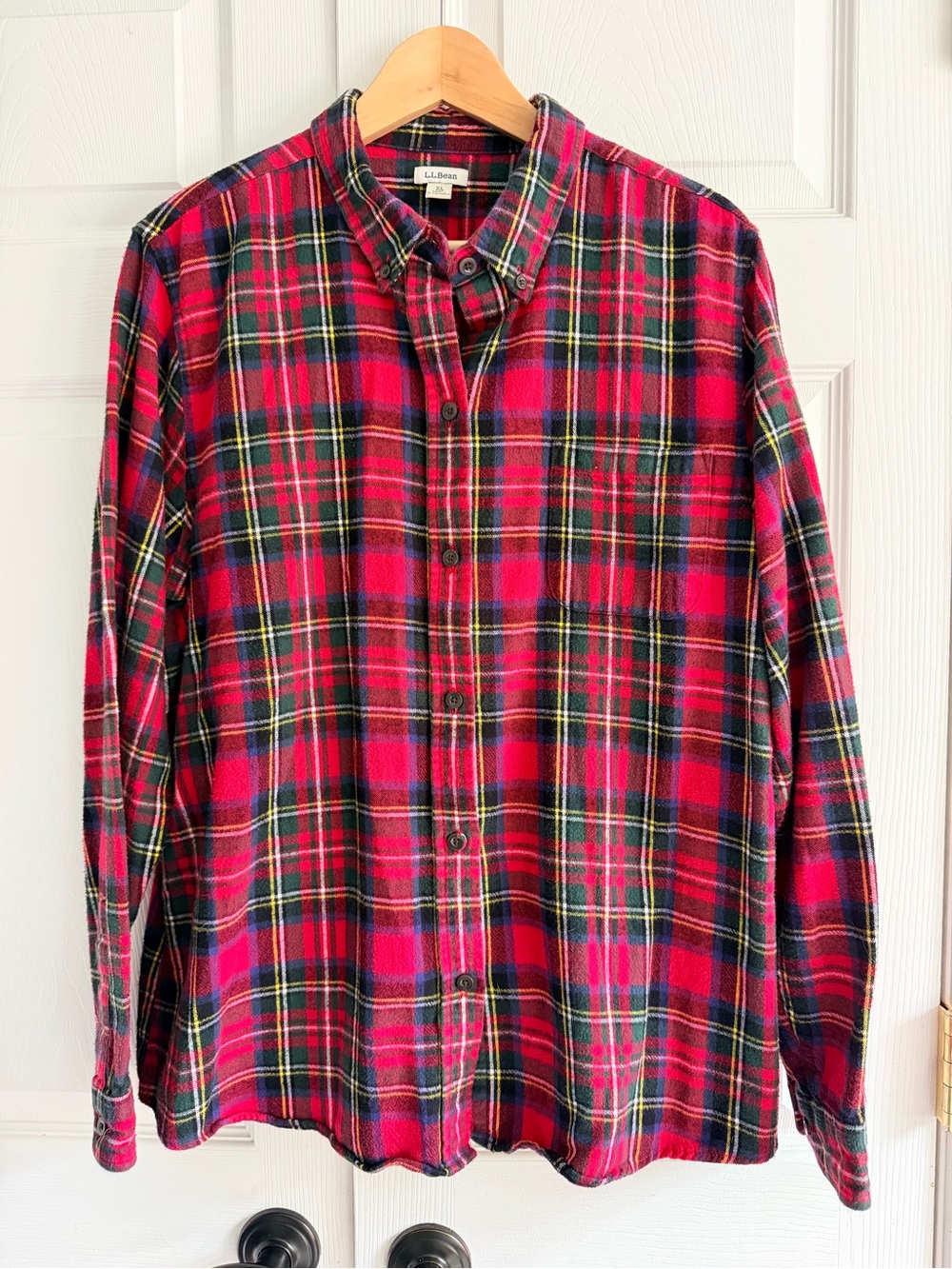 L.L.Bean Scotch Plaid Flannel Shirt Men’s XL Red Tartan 100% Cotton